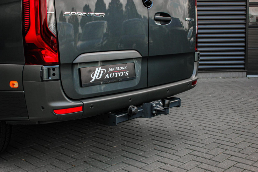 Mercedes-Benz Sprinter 319CDI L2H2 RWD 190PK FULL BLACK JB- EDITION / 3500KG / NEW / DIRECT RIJDEN / NAVIGATIE / PDC / FULL / LED