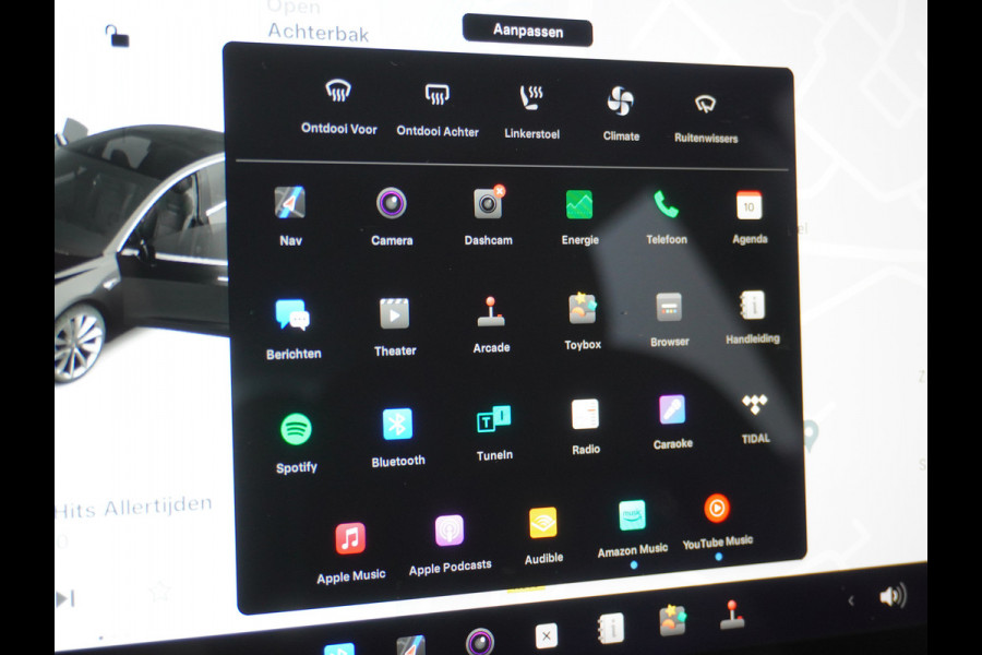 Tesla Model 3 SR+60kWh 325PK Trekhaak AutoPilot FSD.vb Leer PanoDak Adaptive cruise 19" Camera's Elektr.-Stuur+Stoelen+Spiegels+Geheugen+Easy- Ecc Navigatiesysteem full map LED-a+v Comfortstoel(en) ACC Dual-ECC DAB Voorverwarmen interieur via App Keyless via Telefoonsleutel One-Pedal-Drive