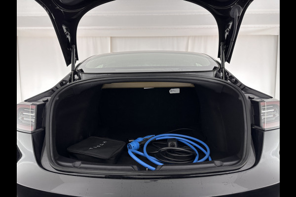 Tesla Model 3 Standard RWD Plus 60 kWh [ 3-Fase ] (INCL-BTW) Aut. *PANO | AUTO-PILOT | NAPPA-LEATHER | KEYLESS | FULL-LED | MEMORY-PACK | SURROUND-VIEW | DAB | APP-CONNECT | DIGI-COCKPIT | LANE-ASSIST | COMFORT-SEATS | 18"ALU*