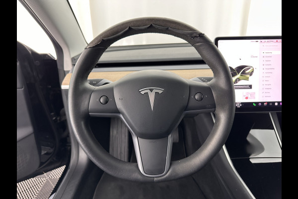 Tesla Model 3 Standard RWD Plus 60 kWh [ 3-Fase ] (INCL-BTW) Aut. *PANO | AUTO-PILOT | NAPPA-LEATHER | KEYLESS | FULL-LED | MEMORY-PACK | SURROUND-VIEW | DAB | APP-CONNECT | DIGI-COCKPIT | LANE-ASSIST | COMFORT-SEATS | 18"ALU*