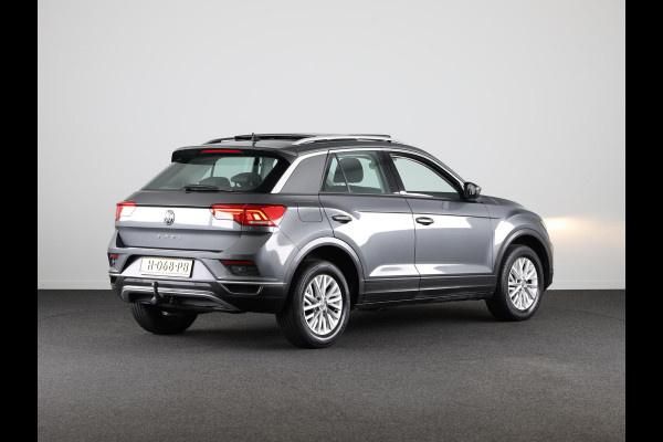 Volkswagen T-Roc 1.5 TSI Style 150 pk | Navigatie | Panoramadak | Camera | Stoelverwarming | Trekhaak