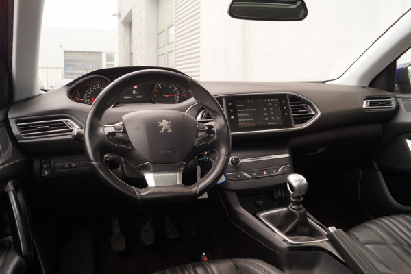 Peugeot 308 SW 1.2 PureTech 110pk Executive -LEER-PANO-CAM-NAVI-