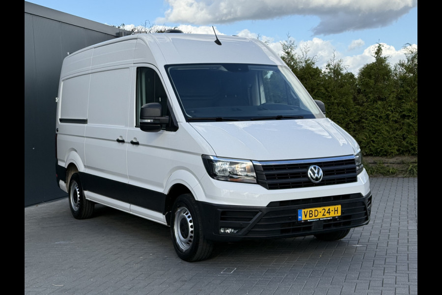 Volkswagen Crafter 2.0 TDI 141 PK / L3H3 / AUTOMAAT / TREKHAAK / AIRCO / CRUISE / CAMERA / 3000 KG AHG