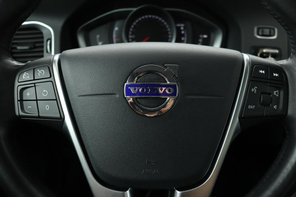 Volvo S60 1.5 T2 Polar+ | Leder | Stoel & stuurverwarming | Trekhaak | Standkachel | Harman/Kardon | Navigatie | Xenon | Camera | Memory | DAB