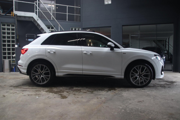 Audi Q3 35 TFSI 2x S-Line PANO-VITRUAL-MATRIX-KEYLESS-TREKHAAK