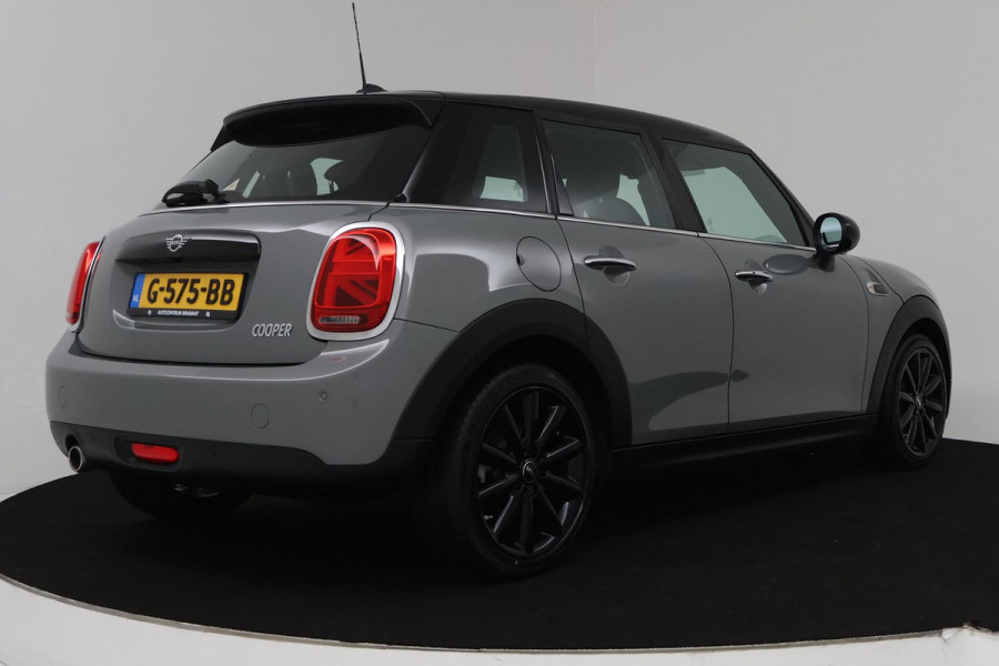 MINI Mini 1.5 Cooper Chili Sport (NAVIGATIE, PARKEERSENSOREN, CLIMATE, CRUISE, NL-AUTO, DEALER ONDERHOUDEN)