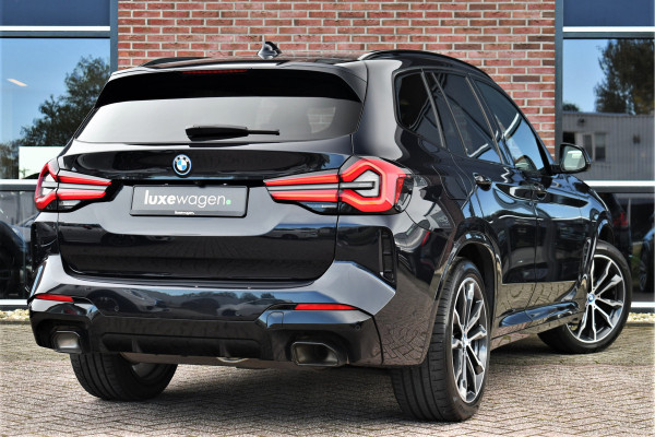 BMW X3 xDrive30e M-Sport Pano Trekh El-zetels HUD Laser 20inch