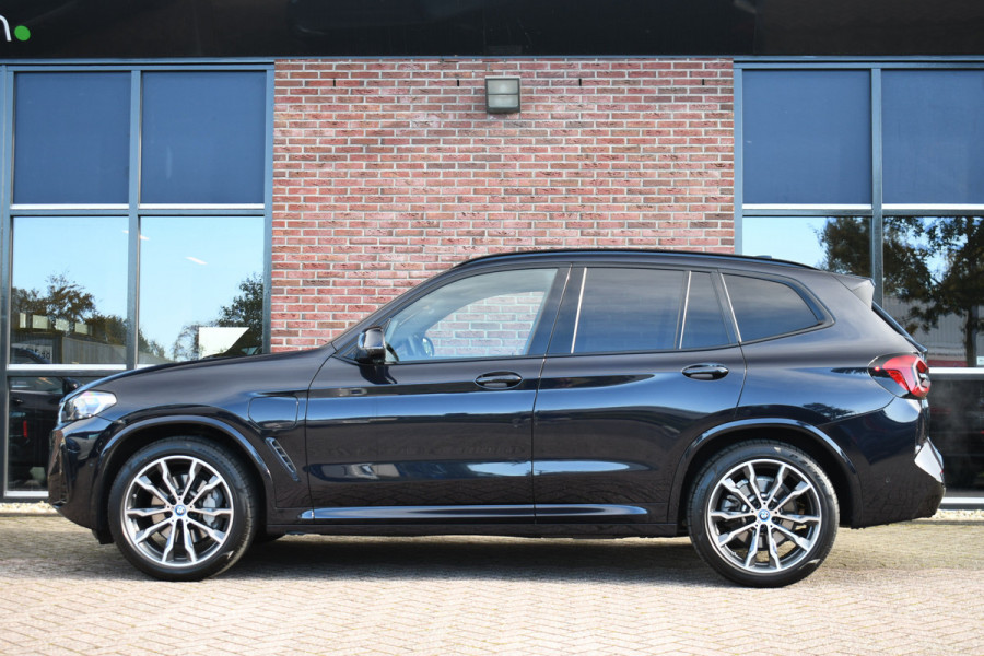 BMW X3 xDrive30e M-Sport Pano Trekh El-zetels HUD Laser 20inch