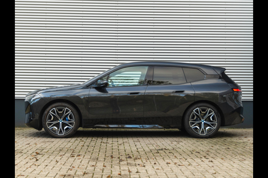 BMW iX xDrive50 - Sportpakket - Stoelventilatie - ACC - Parking Ass Prof - Lasers - 112 kWh