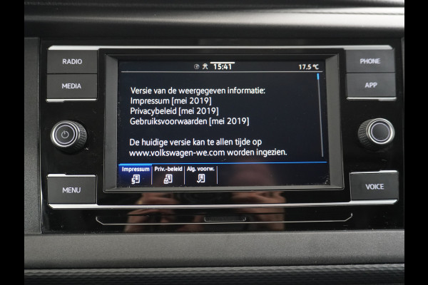 Volkswagen Transporter 2.0TDI L2H1 28 Android Auto Apple Carplay Airco Trekhaak 3-Persoons Camera Bluetooth Cruise Control Imperiaal Lat om Lat Betonplex Vloer Schuifdeur 1ste Eigenaar! Euro 6