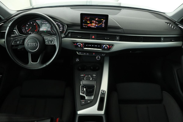 Audi A4 35 TFSI Sport Edition | Stoelverwarming | Camera | Navigatie | PDC | Sportstoelen | Full LED | Bluetooth