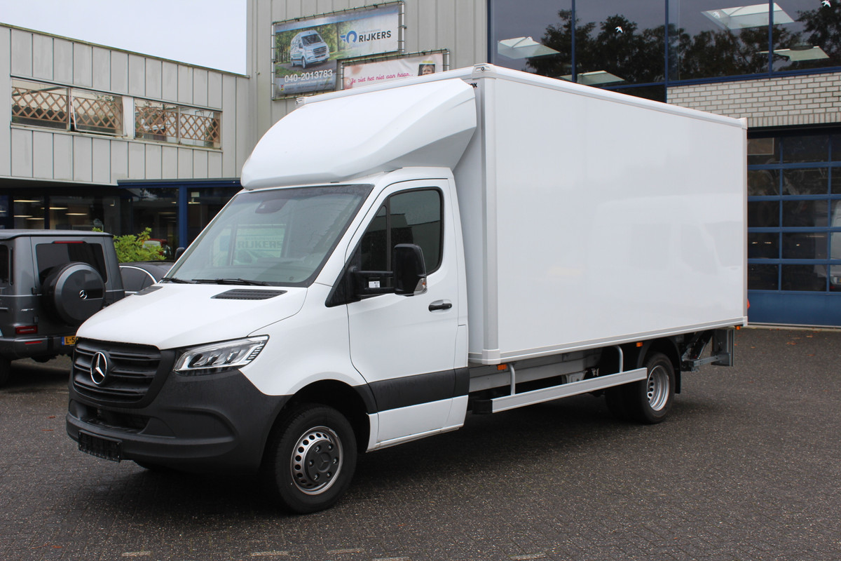 Mercedes-Benz Sprinter 517 CDI L3 Bakwagen met klep 1000 kg en 180cm plateau, LED, 10.25 MBUX