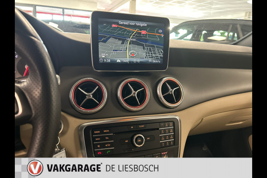 Mercedes-Benz CLA-Klasse Shooting Brake 200 OrangeArt Edition,leer,navi,camera,led,stoelverw,clima,boeken