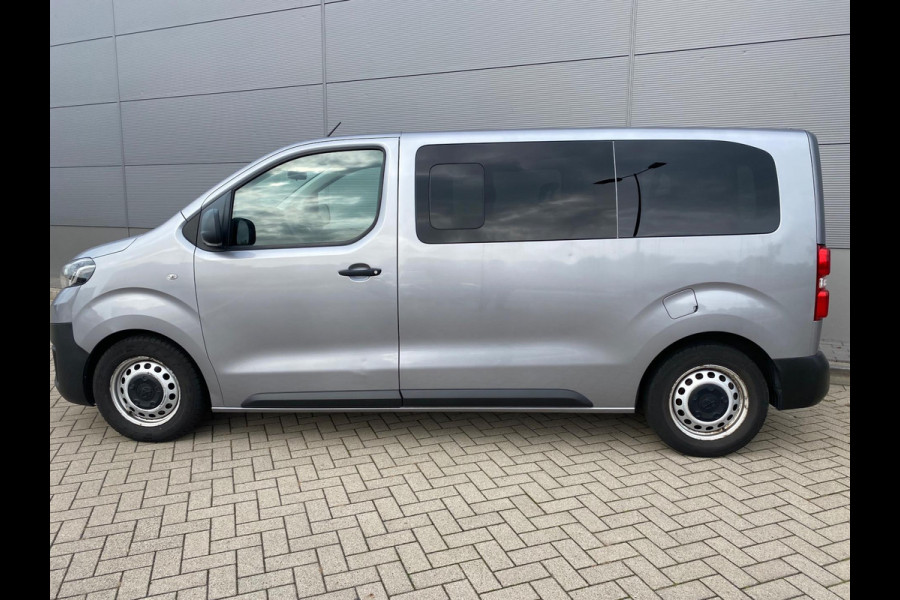 Toyota Proace Shuttle 1.5 D-4D Navigator Medium Export prijs ex BPM