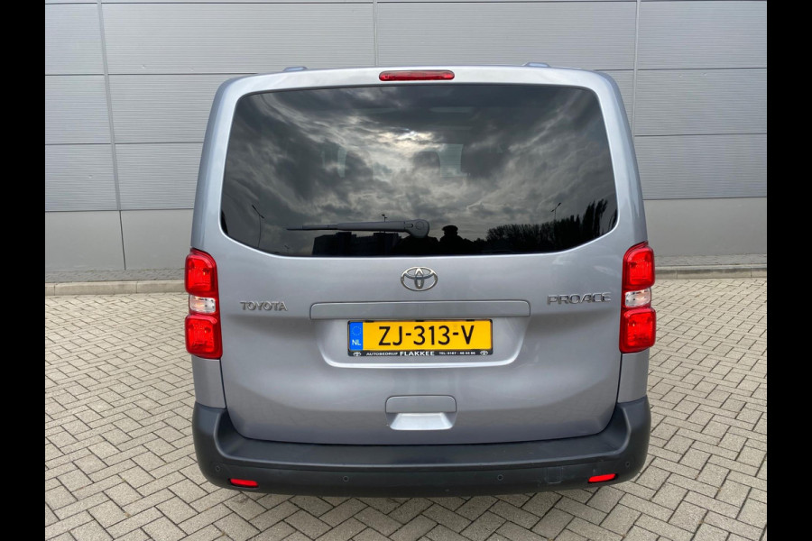 Toyota Proace Shuttle 1.5 D-4D Navigator Medium Export prijs ex BPM