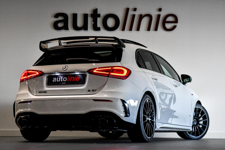 Mercedes-Benz A-Klasse AMG 35 4MATIC Aero. Perf stuur, Pano, Burm, 360, Dodeh, CarPlay, Multibeam, Sfeer!