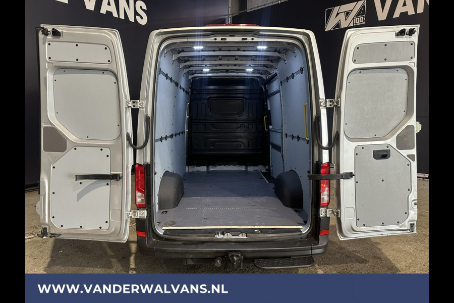 Volkswagen Crafter 2.0 TDI 141pk **BPM VRIJ voor de Ondernemer** L3H3 L2H2 Euro6 Airco | 3000kg Trekhaak | Cruisecontrol Bijrijdersbank