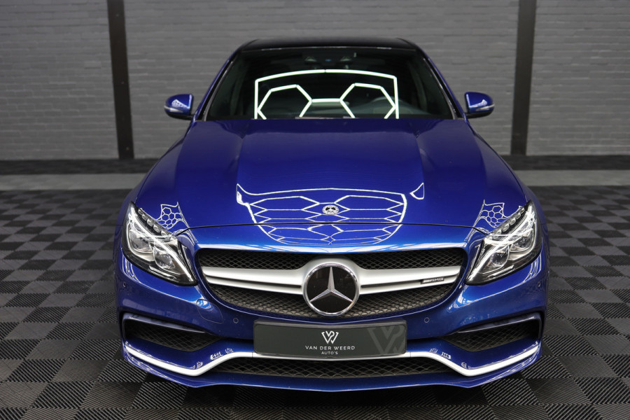 Mercedes-Benz C-Klasse AMG 63 | Panoramadak | HeadUp Display |