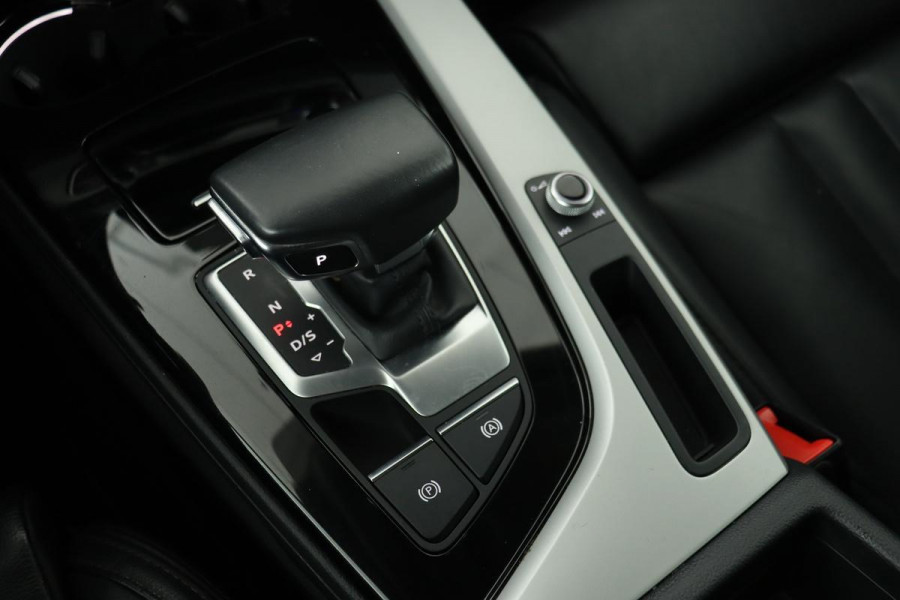 Audi A4 35 TFSI Launch Edition | Leder | Stoelverwarming | Carplay | Virtual Cockpit | Full LED | Navigatie | PDC | Bluetooth