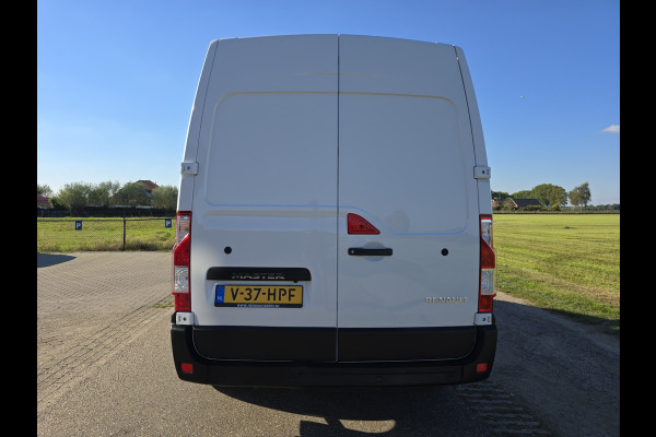 Renault Master T35 2.3 dCi L2 H2 - Euro 6 - 150 Pk - ParkeerCamera - R-Link