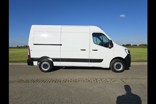 Renault Master T35 2.3 dCi L2 H2 - Euro 6 - 150 Pk - ParkeerCamera - R-Link