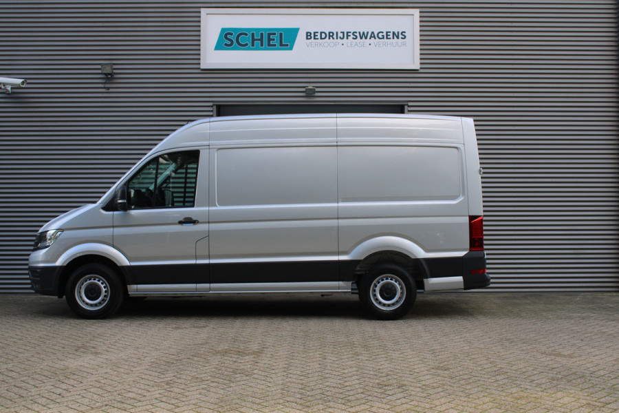 Volkswagen Crafter 35 2.0 TDI L3H3 177pk - LED koplampen - Navigatie - Geveerde stoel - Cruise - Camera - DAB - Parkeersensoren - Rijklaar