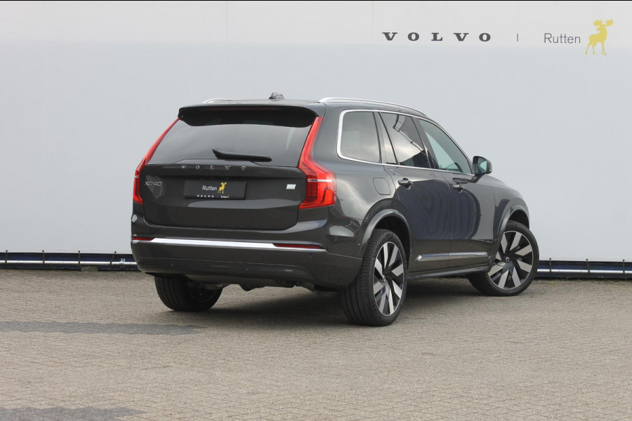 Volvo XC90 T8 455PK Automaat Recharge AWD Ultimate Bright Long Range / Panoramisch schuif-kanteldak / Luchtvering / Semi elektrisch wegklapbare trekhaak / 21" lichtmetalen velgen