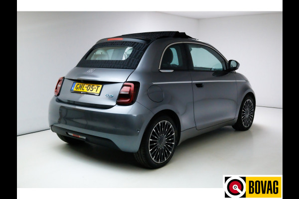 Fiat 500C La Prima 42 kWh Cabrio | € 2000,- Subsidie mogelijk! JBL Audio, Adap. Cruise, Stoelverw. Navigatie. Camera, Leer