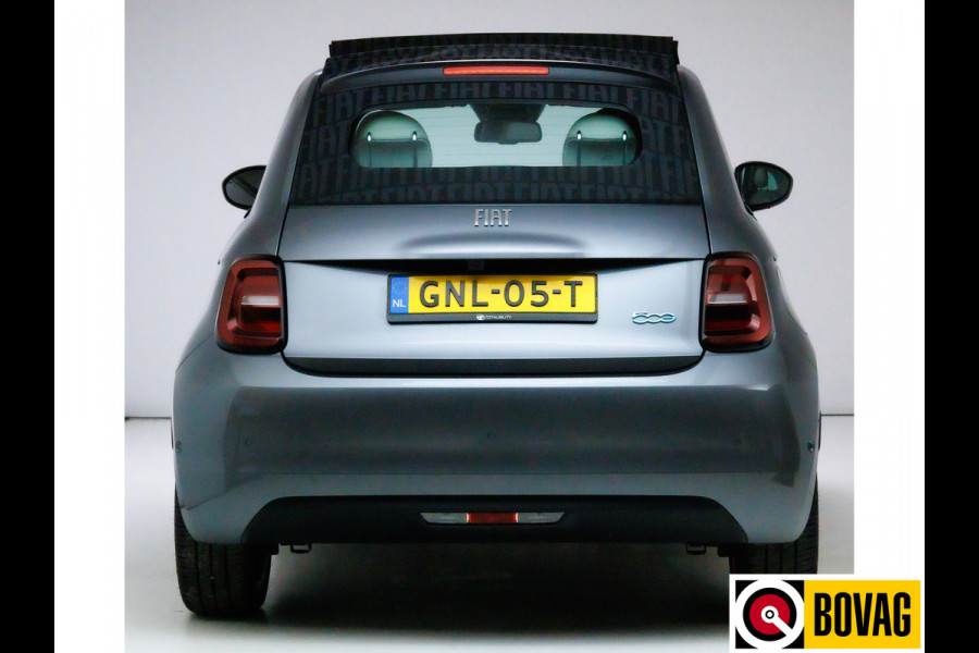 Fiat 500C La Prima 42 kWh Cabrio | € 2000,- Subsidie mogelijk! JBL Audio, Adap. Cruise, Stoelverw. Navigatie. Camera, Leer