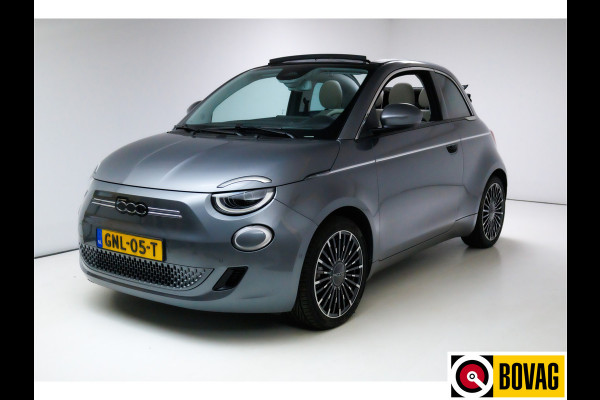 Fiat 500C La Prima 42 kWh Cabrio | € 2000,- Subsidie mogelijk! JBL Audio, Adap. Cruise, Stoelverw. Navigatie. Camera, Leer