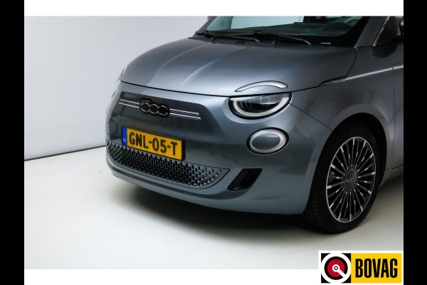 Fiat 500C La Prima 42 kWh Cabrio | € 2000,- Subsidie mogelijk! JBL Audio, Adap. Cruise, Stoelverw. Navigatie. Camera, Leer