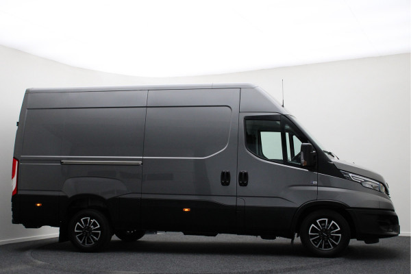 Iveco Daily 35S18HV 3.0 180 PK AUT. L2H2 Climate, Cruise, Apple Carplay, LED, Camera, DAB, Trekhaak, 16''