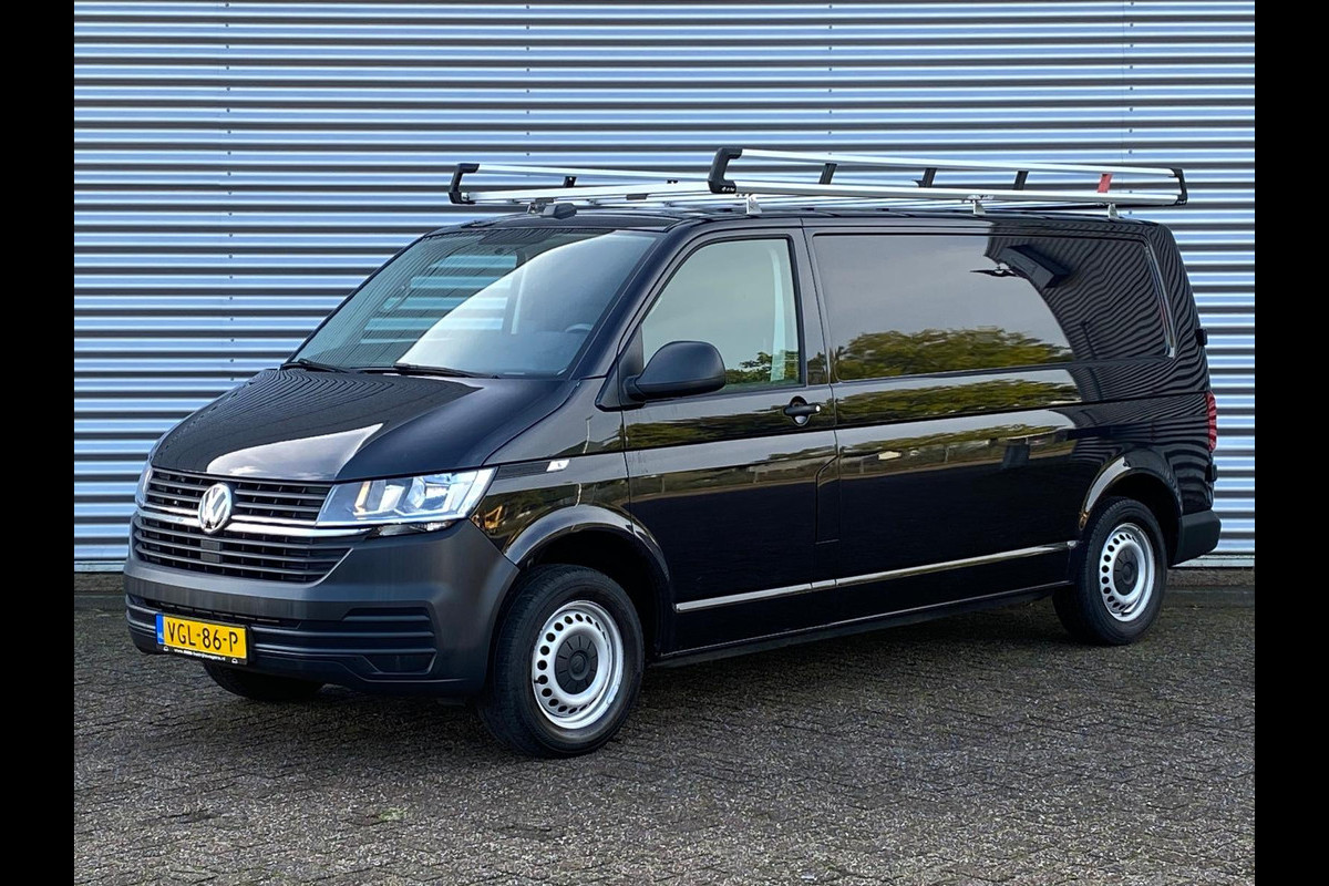 Volkswagen Transporter 2.0 TDI L2H1 110PK Airco Navigatie Cruise Car-Play Bluetooth Trekhaak Imperiaal USBC 12V Start/Stop