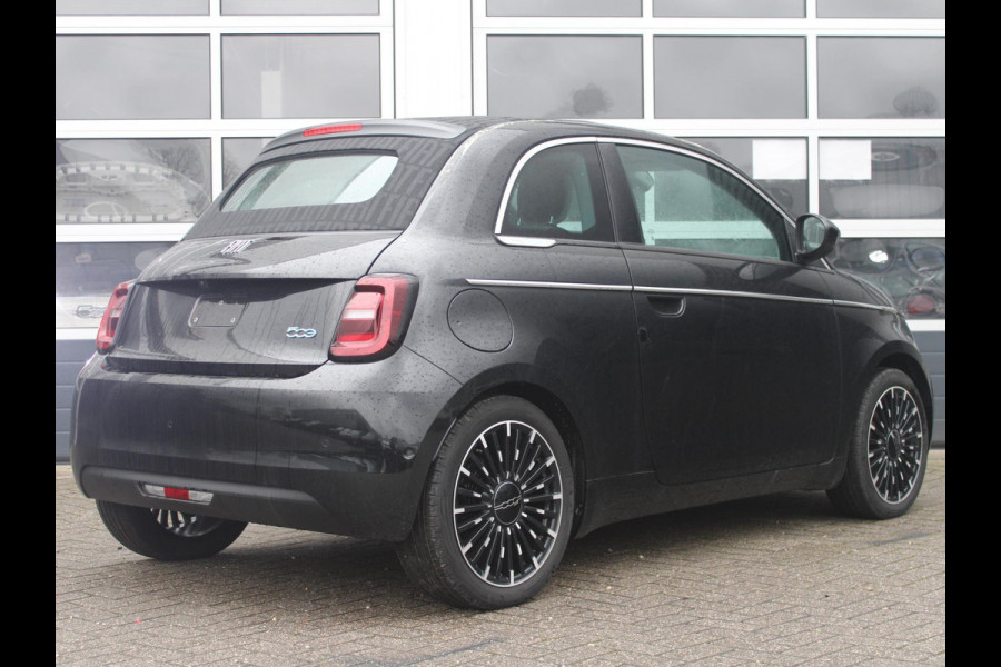 Fiat 500E CABRIO La Prima 42 kWh | By Bocelli | Leder | 17" | Navi | Winter Pack | SEPP € 2000,-