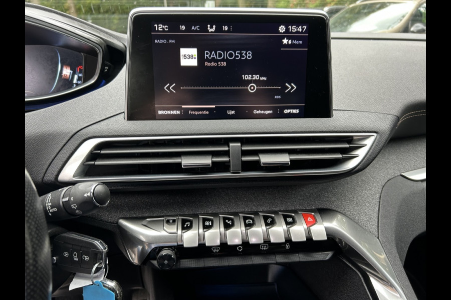 Peugeot 3008 1.2 PT 130pk GT Line 19” LMV, Trekhaak Afn., CarPlay