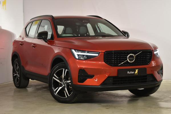 Volvo XC40 B4 211PK Automaat Plus Dark /Adaptieve cruis control / Harman kardon / Elektrische stoelen / DAB+ / Volvo On-Call / Trekhaak /