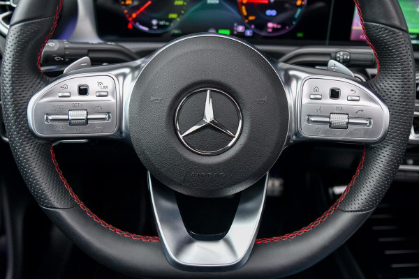 Mercedes-Benz CLA-Klasse 250 e AMG Night, Pano, Distro+, Keyless, Camera, Dodeh, Sfeer, CarPlay, Multibeam!