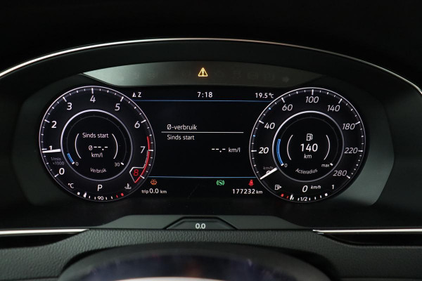 Volkswagen Arteon 1.5 TSI R-Line | Panoramadak | Trekhaak | Carplay | Stoelverwarming | Full LED | Navigatie | PDC | R-Line