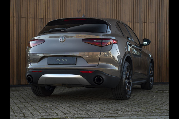 Alfa Romeo Stelvio 2.0 T AWD Super | Veloce stoelen | NL-auto | Camera