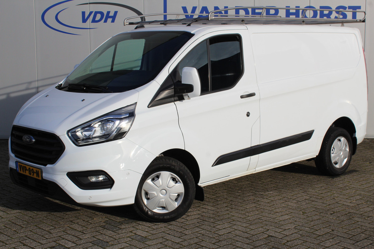 Ford Transit Custom 280 2.0-105pk TDCI L1H1 Trend. Goede, nette Ford Transit Custom ! Airco, camera, parkeersensoren v/a, trekhaak, cruise control, bijrijdersbank, imperiaal, telefoonvoorb., etc.