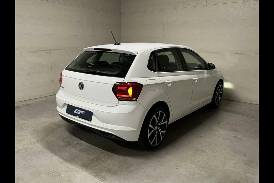 Volkswagen Polo 1.0 TSI 17” R-Line Airco ACC Carplay NAP