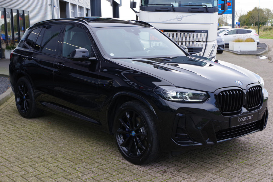 BMW X3 xDrive30e 293 PK High Executive M-Sport PHEV, Panoramadak, Elek. Trekhaak, Head-Up, 360° Camera