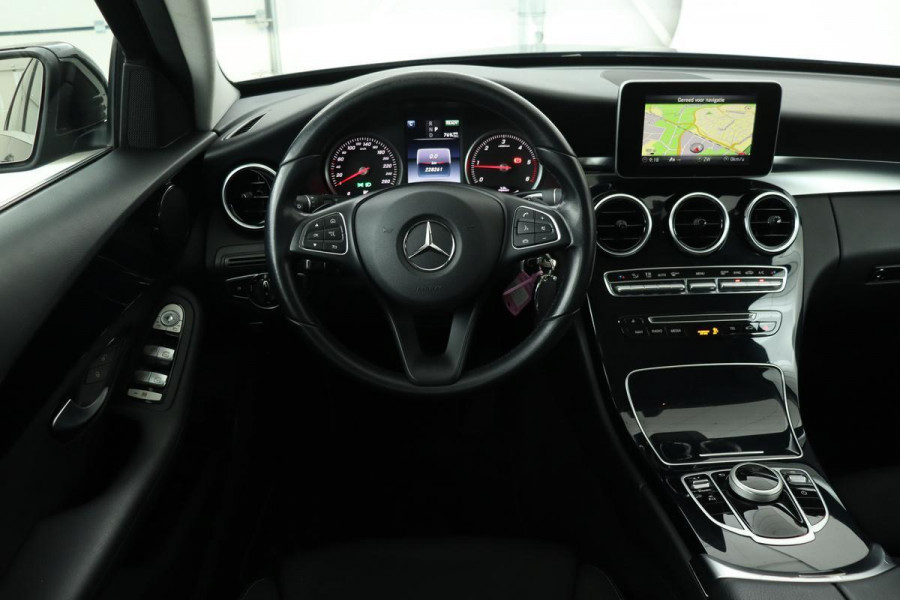 Mercedes-Benz C-Klasse 300 CDI Hybrid Avantgarde | Trekhaak | Full LED | Park Assist | Navigatie | Bluetooth | Climate control | Cruise control