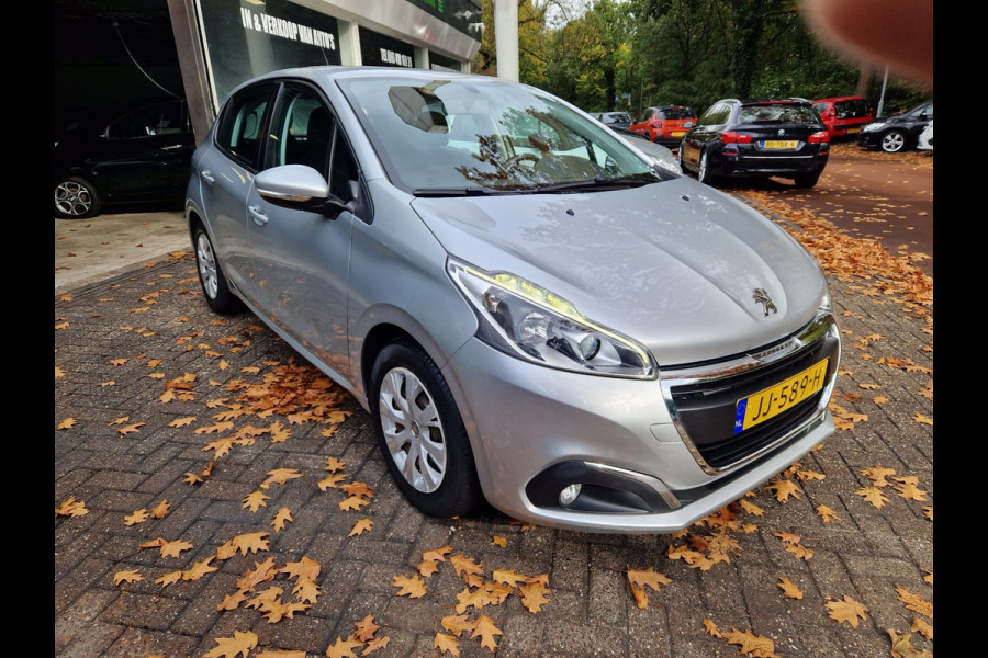 Peugeot 208 1.2 PureTech Blue Lion | 2E EIGENAAR | 12MND GARANTIE | NAVI | CRUISE | AIRCO