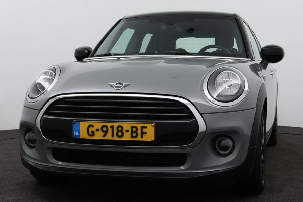 MINI Mini 1.5 Cooper Business (1e Eig, NL-auto, Dealer onderH, Navi, Carplay, Cruise Control, Airco, Etc)