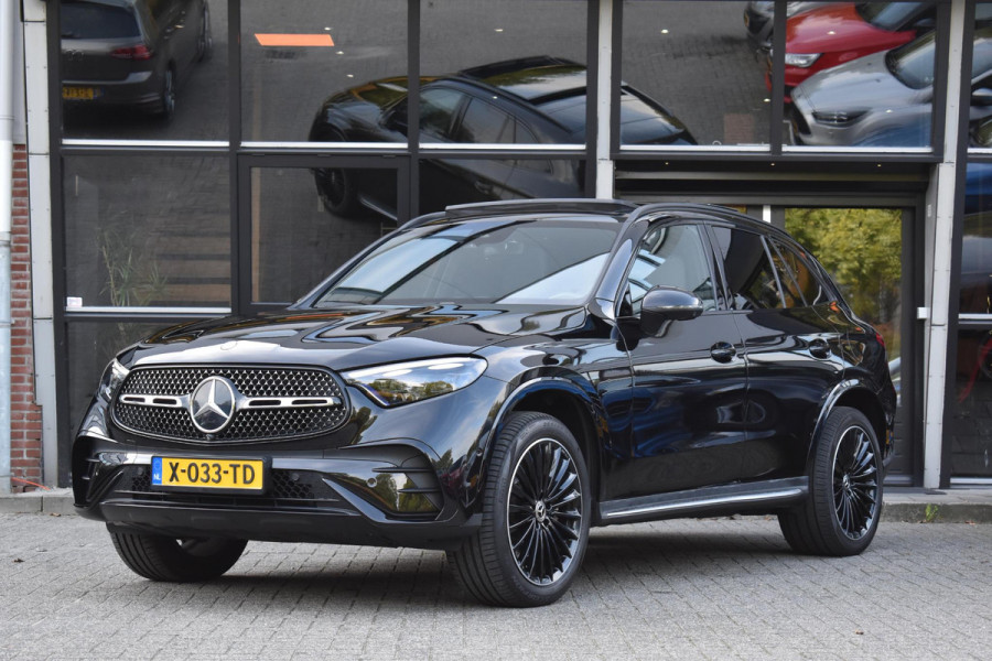 Mercedes-Benz GLC 300e 4MATIC AMG Line Pano Lane Burmester ACC Trekhaak