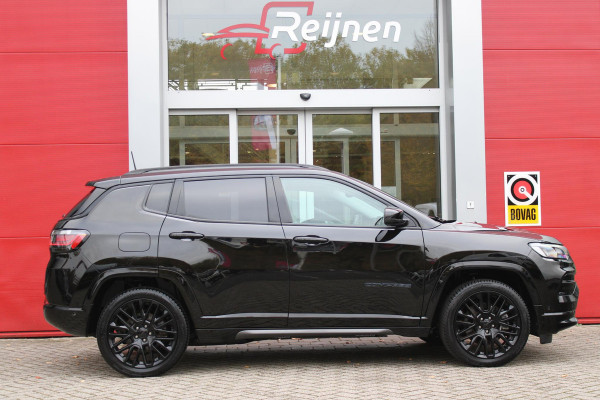 Jeep Compass 4xe SUMMIT 240PK PHEV AUTOMAAT | NAVIGATIE 10,25 "TOUCHSCREEN | APPLE CARPLAY/ANDROID AUTO | 360° CAMERA | DAB+ RADIO | CLIMATE CONTROL | 19"GLOSS BLACK LICHTMETALEN VELGEN | ADAPTIVE / CRUISE CONTROL | DIGITAAL INSTRUMENTENPANEEL | LEDEREN BEKLEDING | STOELVERWARMING / STOELKOELING | ELEKTRISCH VERSTELBARE BESTUURDERSSTOEL MET GEHEUGEN / BIJRIJDERSTOEL ELEKTRISCH VERSTELBAAR | ELEKTRISCH BEDIENBARE ACHTERKLEP | FULL LED KOPLAMPEN | LED MISTLAMPEN / BOCHTVERLICHTING | KEYLESS ENTRY & START | DRAADLOOS LADEN | DRAADLOOS APPLE CARPLAY |