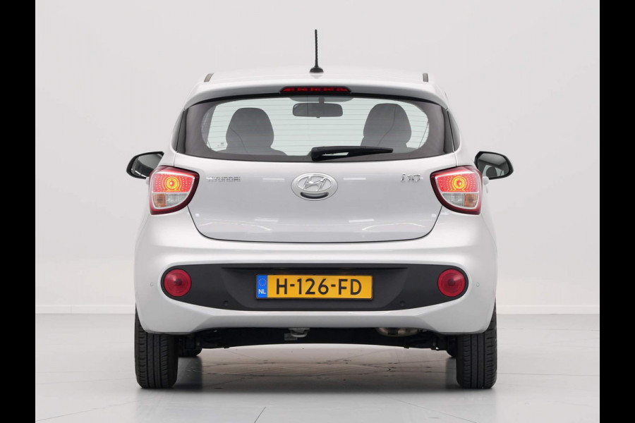 Hyundai i10 1.0i Comfort 70pk Navigatie Pdc Cruise Bluetooth 172