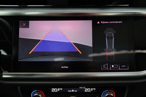 Audi Q3 45 TFSI quattro S Line Automaat Panoramadak, Camera, Apple Carplay, Cruise, LED, PDC, 20''