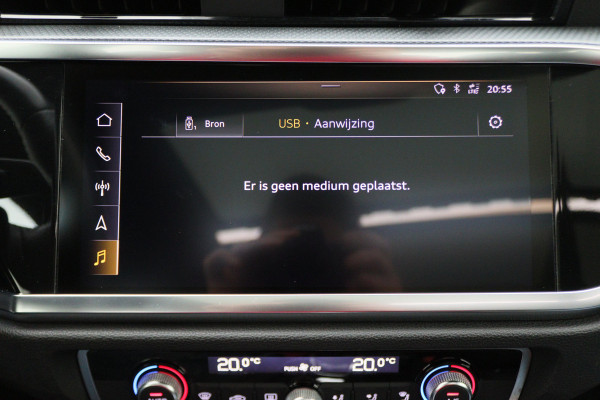 Audi Q3 45 TFSI quattro S Line Automaat Panoramadak, Camera, Apple Carplay, Cruise, LED, PDC, 20''